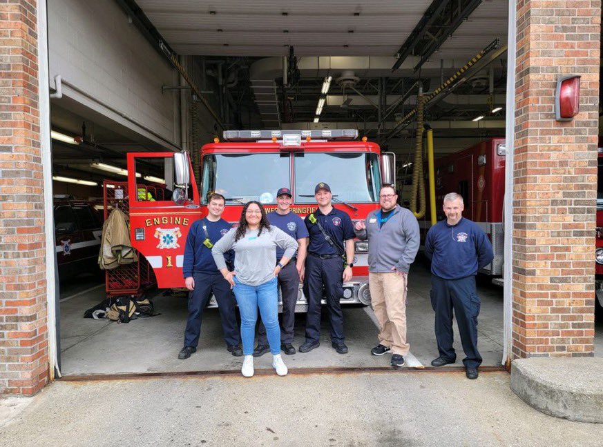 RiveraKelvin1's tweet image. Prime West Springfield visiting some local hero’s and sharing our amazing FirtsNet offers! #winNEverything @pnixnix @emilywiper @TheRealOurNE @FirstNet