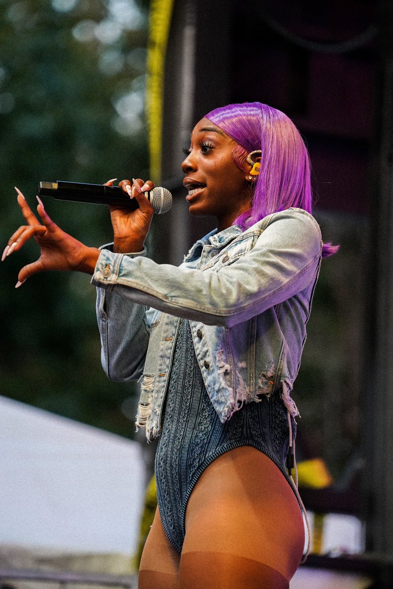 Always a party with <a href="/_FloMilli/">FLOSKI✰</a> 💃🔥

2️⃣ days left to VOTE for Made in America as 2023's Best Music Festival. Vote today at bio.to/miafest! #MIAFest #Philly