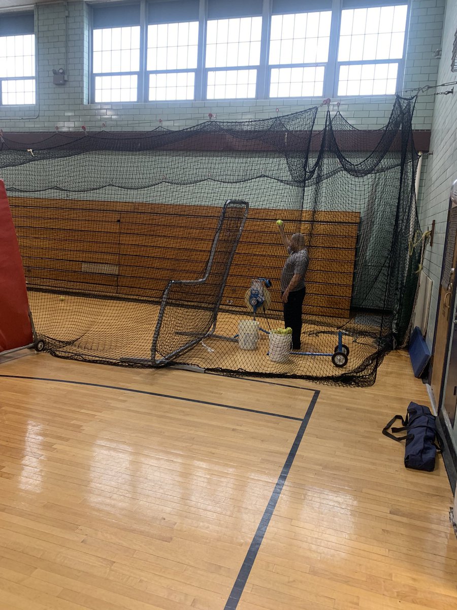 HHSSoftball tweet media