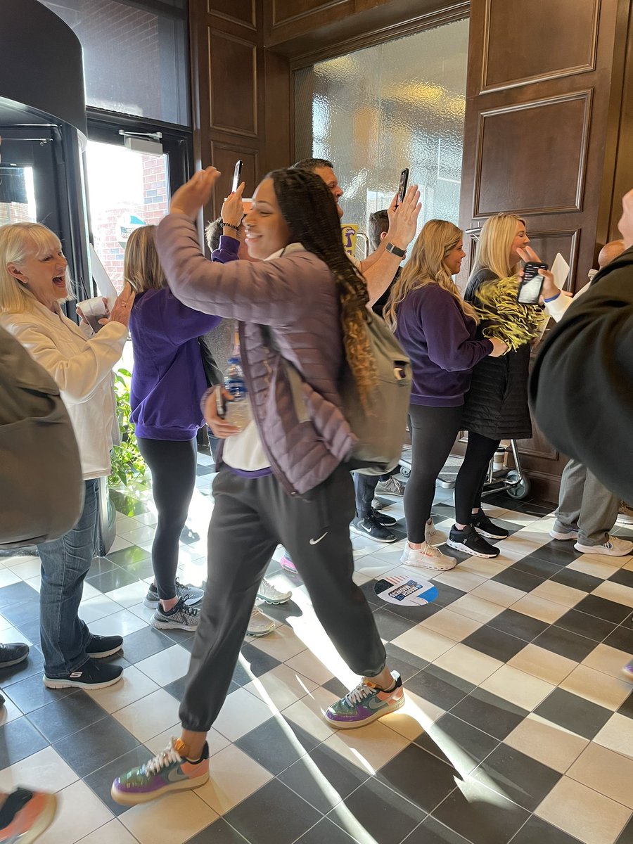 Beth DeBauche (@bethdebauche) on Twitter photo Great send off this morning <a href="/TTUWBB/">Tennessee Tech Womenâs Basketball</a>. Make more history. #OVCit Great send off this morning <a href="/TTUWBB/">Tennessee Tech Womenâs Basketball</a>. Make more history. #OVCit