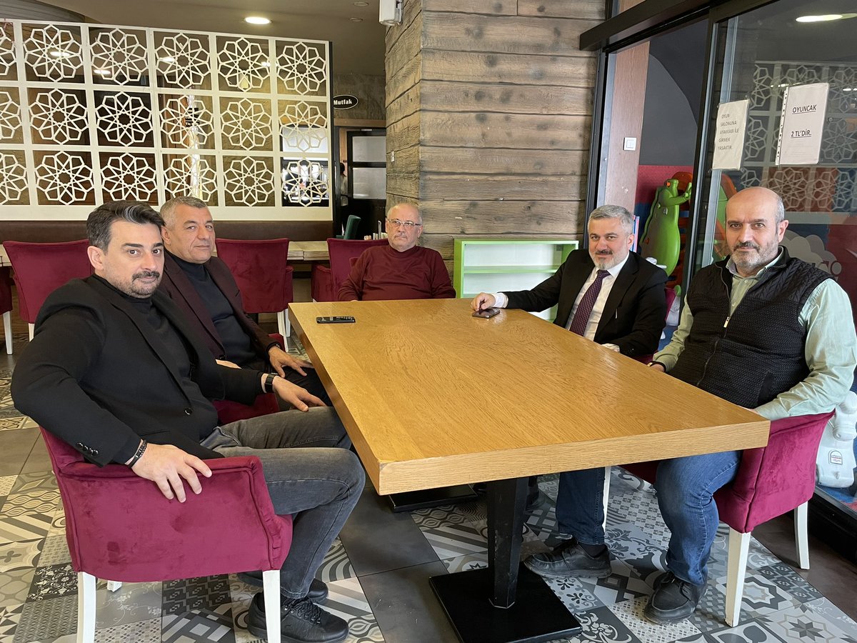 SahinHasan53's tweet photo. Ankara Akparti 2.Bölğe Millet Vekili A.Adayı Çok Kıymetli Dostum Sayın @abdkarabudak ve Altındağ Müteahhitler Dernek başkanı sayın @eipek06 Ziyaretleri Bizi Mutlu Etti Sayın Başkanın çıkmış olduğu Bu Yolda Başarılar Dilerim Desteğimiz Daim.@AkpartiAnkara @Akparti https://t.co/wmT6UaXFLF
