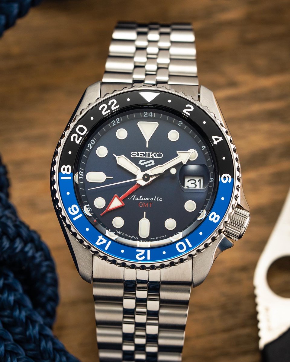 baldassarreted's tweet photo. NEW VIDEO: The New Leader In Affordable GMT Watches

Seiko 5 Sports GMT 

Check it out here: https://t.co/d3zYbwA5Yr https://t.co/IGsZpjMaKh