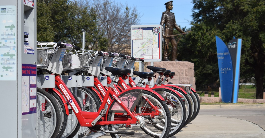 Head over to the Fort Wort B-cycle station at Taylor Circle and rent a bike from Fort Worth Bike Sharing🚲 Explore the Trinity Trails by Panther Island Pavilion in the cool fall weather. Check out their social media to learn more about their Free FriYAY’s!