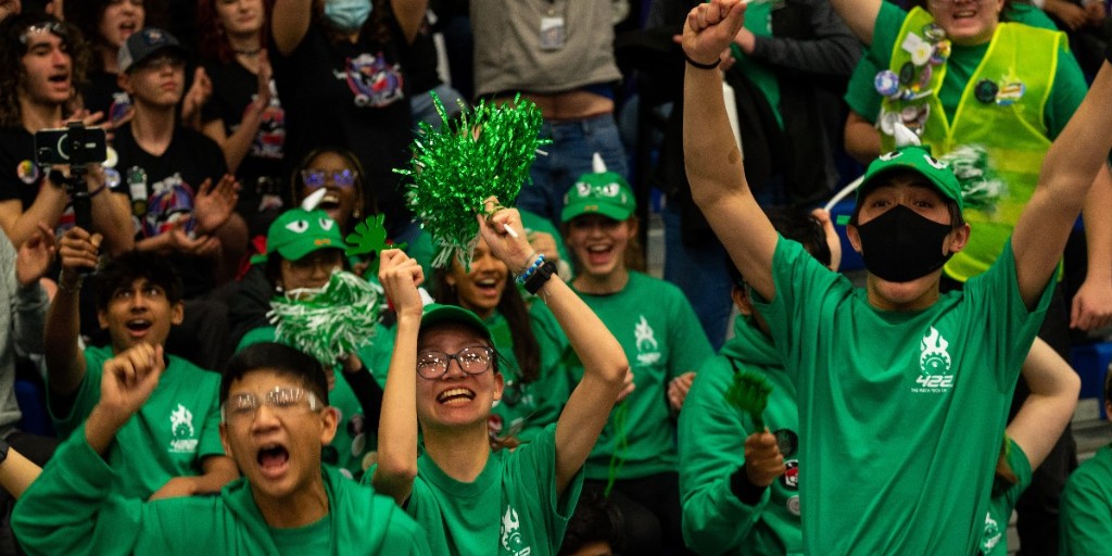 FIRSTChesapeake's tweet photo. Not able to be at the #FIRSTChesapeake District Portsmouth VA Event (Churchland HS) this wknd? Bummer! Watch the live feed at https://t.co/Q4YPr61CMg (Opening Ceremony 10:30am Sat.,  9:00am Sun.)
#frc #chargedup #omgrobots #RobotTime #FRCRobotics https://t.co/pEarQTZoPY