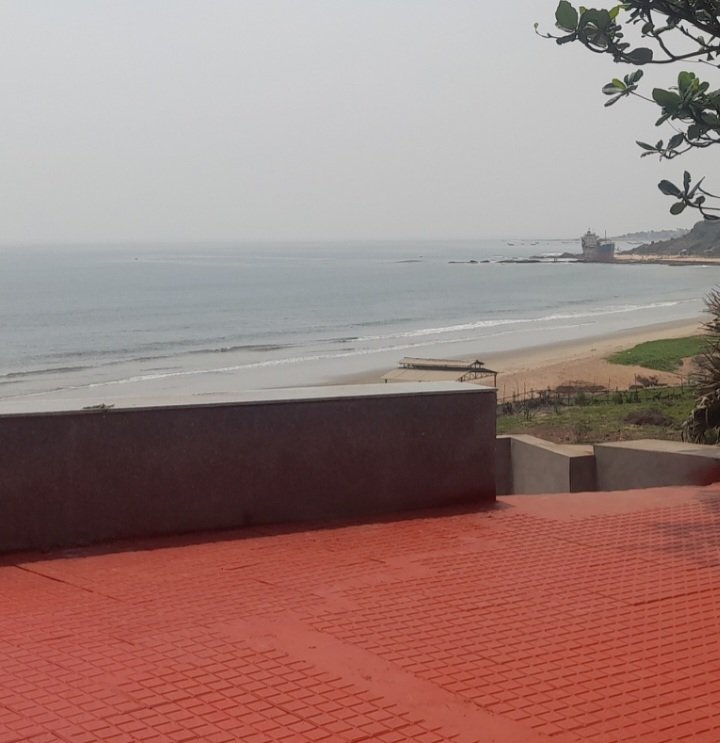 #Jodugullapalem Beach / #Seethakonda Seaview Point, Beach Road, Visakhapatnam.

#VizagTourism 
#VizagBeachRoad
#Vizag 
#Visakhapatnam