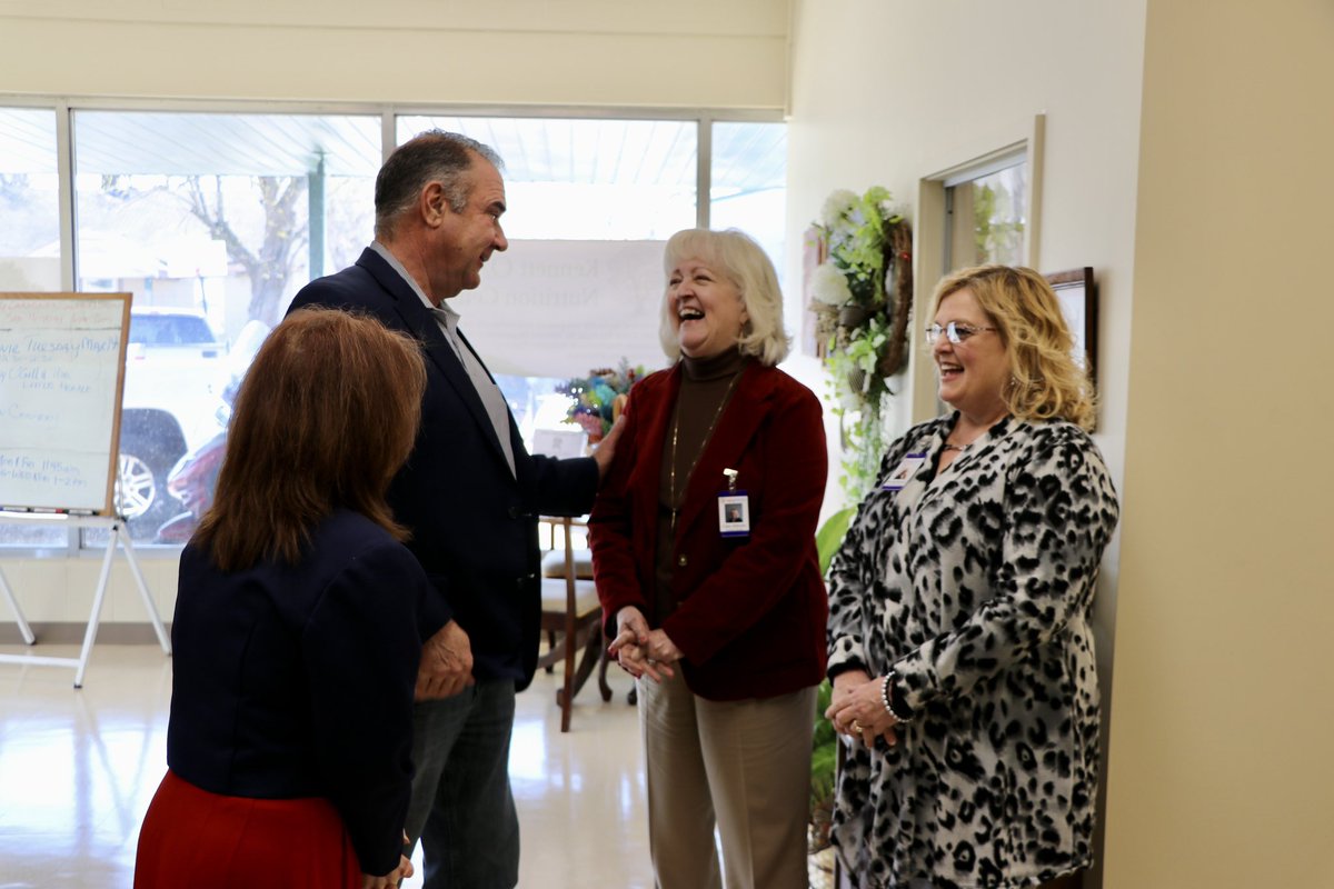 GovMikeKehoe's tweet photo. Enjoyed visiting with seniors at the Kennett OAKS Senior Center this week with Rep. Cameron Parker. 

Laura Ford and her team are providing seniors with incredible resources for nutrition, supportive services, and socialization. https://t.co/xLsdNe0rud