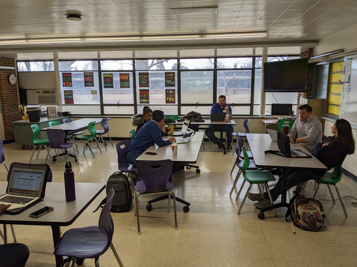 edcampwaukegan's tweet photo. Sessions are underway! Tweet out new ideas and learnings #edcampwaukegan23 #edcamp #wps60 https://t.co/ZZHYsPwxlp