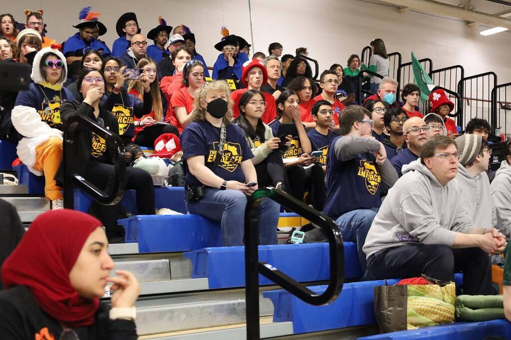 Good job everyone!! Despite missing a quarter of our roster, including some very vital people, we still did amazing during matches. Thanks to @teammax1071 for helping us out! Let’s keep the momentum rolling!!! #firstrobotics #frc #team178 #omgrobots #washyourhands