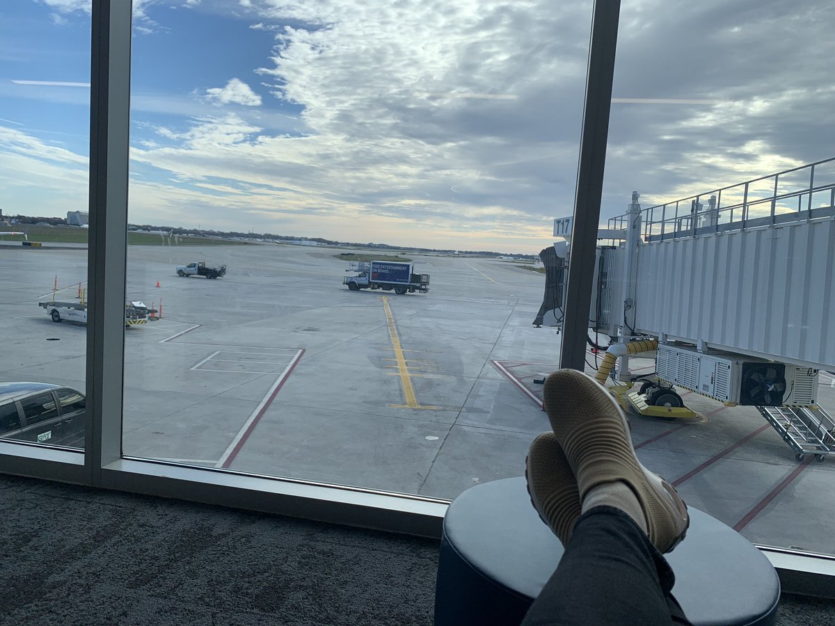 We interrupt your regularly scheduled programming to….go to to New York Cityyyyyyy! #sistertrip #hamiltonhereicome #phantomimcomingforyou