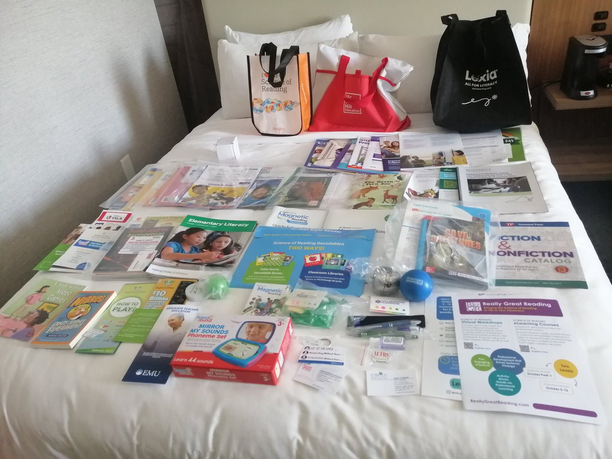WednesdayAMJ's tweet photo. Free items I got from exhibitors of #VSLA23 
thank you so much 

There are still items to be delivered to our school 😍 https://t.co/a4INyPbi9a