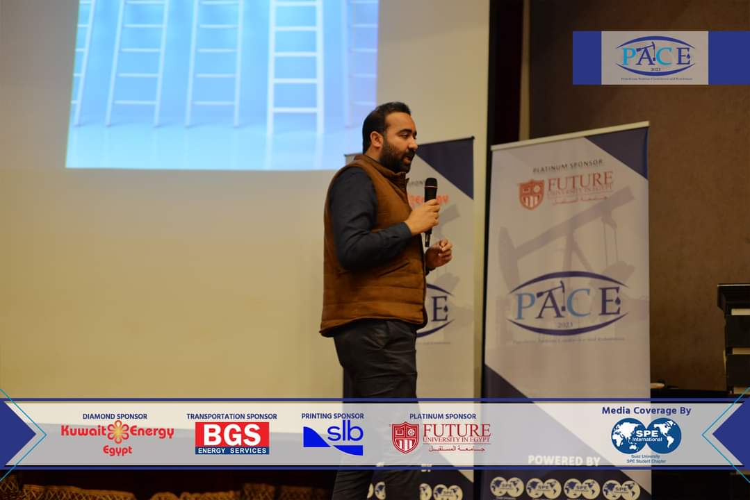 SPESUSC's tweet photo. A well written profile establishes you as a trustworthy potential Engineer.

A special lecture to know how to do a professional LinkedIn profile🔥. 

#PACE2023 https://t.co/jZnKzv6DDL