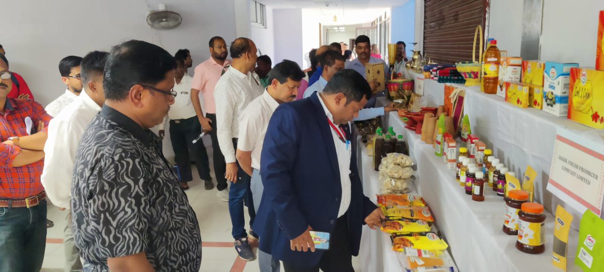 AngulOrmas's tweet photo. ORMAS Angul &amp; ORMAS Dhenkanal organized Buyer-Seller Meet 2023 at Sabhaghar, Angul on 18.03.2023. The event was chaired by CDO-cum-EO, Dhenkanal, Add. EO, Angul, CDAO, Angul and Dy. CEO, ORMAS, Angul. 
@ormas_odisha @mission_shakti @angul_dm https://t.co/cEDTGuPkaK