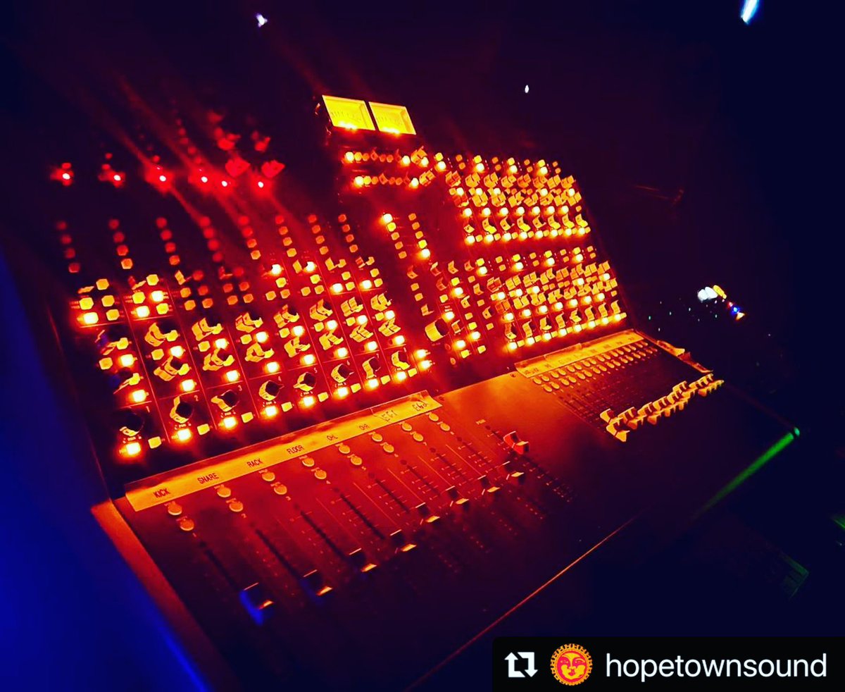 ThisIsAPIaudio's tweet image. THE BOX® Console. #apiaudio #apithebox #apitheboxconsole #recordingstudio #analog #studiogear
📸 Hope Town Sound
