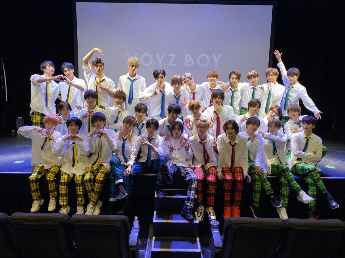 _daichiakiyama_'s tweet photo. とりあえず皆んなお疲れ様。
VOYZで出会った皆んな、全員頑張って欲しいし、全員応援してます💥

それぞれの道があると思うけど、
皆んなファイトだ！
俺も、もっと頑張る。

久々皆んなに会いたいなー😙 https://t.co/u7thafZjAs