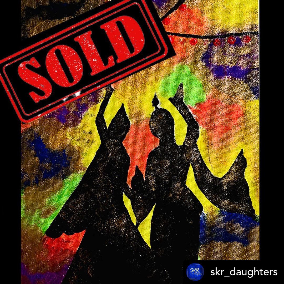 Imjyoti5's tweet photo. Huge shoutout to the lovely #artcollection by a wonderful person and friend @RoyrashiRR , and the righteous objective behind the creation ❤️🙏😊
@SKR_Daughters 
#skrdaughters #paintings #radhakrishna #smallbusiness #fundraiser #artistsoninstagram #cancerfoundation #donation https://t.co/8HfJzdXLfV