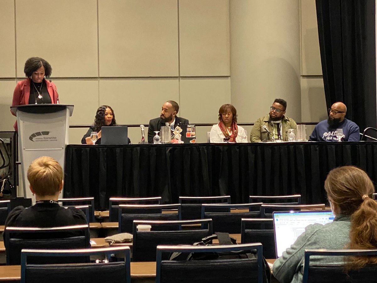 mathematic_AL's tweet image. First time in Toronto…
First time at #SIGCSE…
Great experience to connect and trade ideas with some of the preeminent leaders in CS education 🫱🏾🫲🏽✍🏾💻🇨🇦 #SIGCSE2023