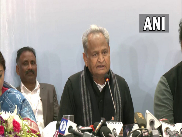 ani_digital's tweet photo. Rajasthan govt okays customised packages for five projects to encourage Rs 6,994-cr investment
Read @ANI Story | https://t.co/I7wWJuMMx6
#Rajasthan #okays #fiveprojects https://t.co/7R4BQUxp8k