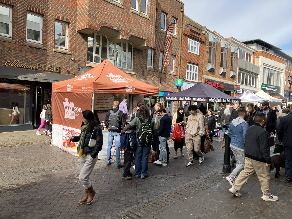 TheGhoti's tweet image. I might have got carried away with this warmer weather. Lunch courtesy of @streetfoodspain &amp;amp; @CreperieWindsor while sat on the balcony. It’s just like being on holiday 😎