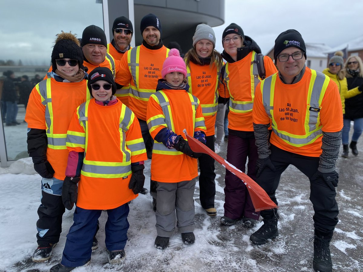 On se prépare pour la grande marche à Saint-Felicien! ✊🏽#qclab #cariboufautquonseparle