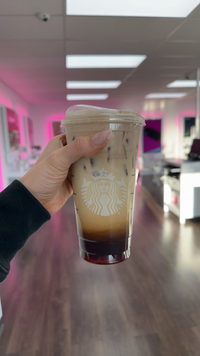 Emily Carter- Retail Store Manager tweet media