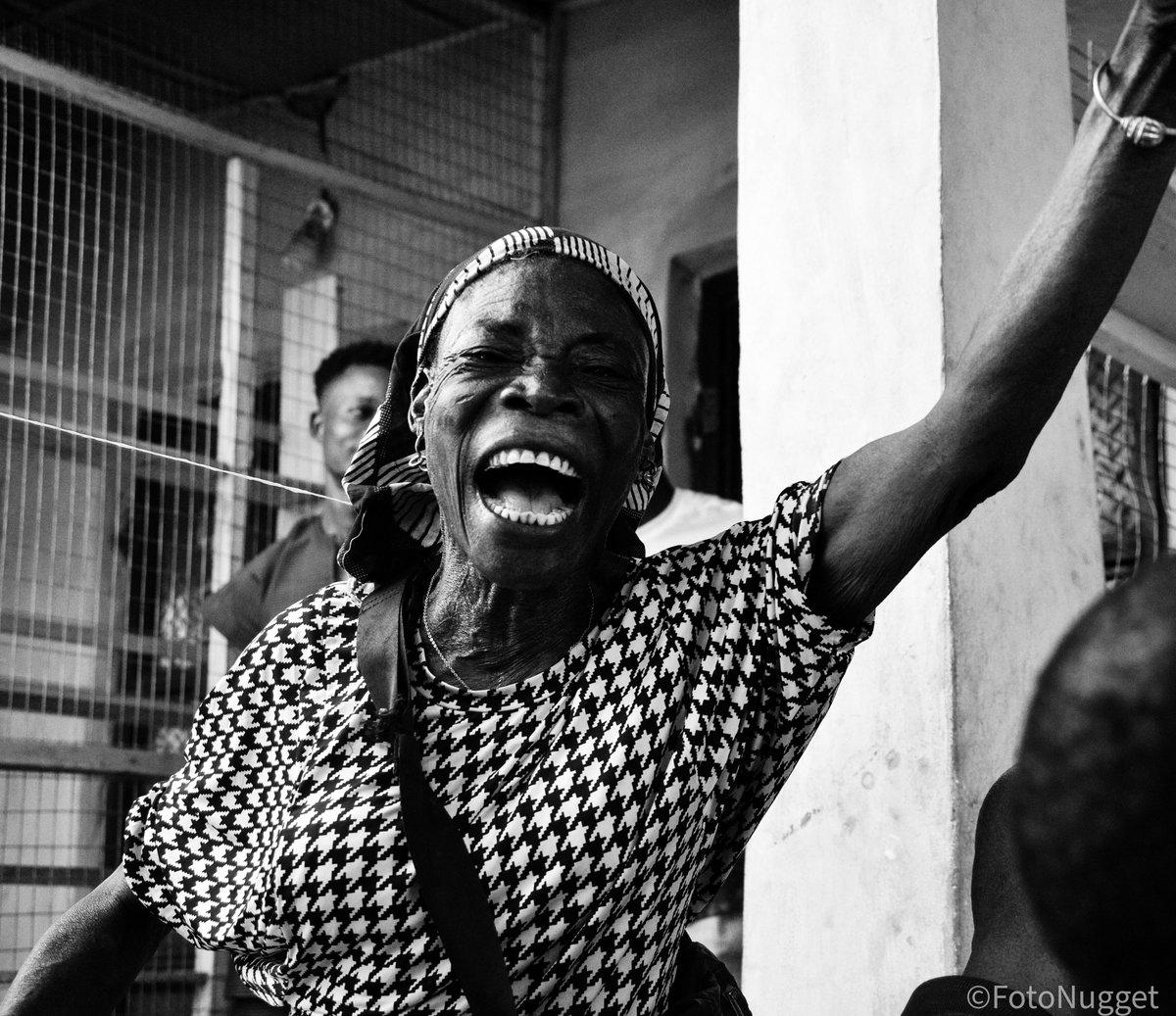FotoNugget's tweet photo. Jubilations as Seyi Makinde cleared three (3) Polling Units in Sobaloju Open Space, Isale Ijebu, Ibadan South West, Oyo State. 

#NigeriaDecides2023 https://t.co/KVJOrdUyda