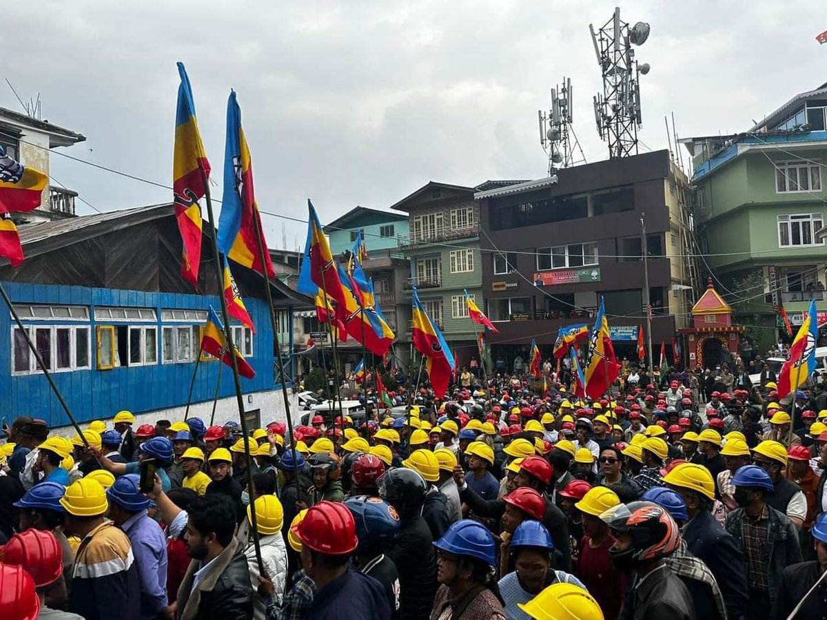 Komal Chamling (@komal_chamling) on Twitter photo Yesterday the longest serving CM of India #PawanChamling undertook a #helmetrally to protest the violence and heinous attacks by #SKM against SDF party workers in Sikkim. <a href="/thewire_in/">The Wire</a> <a href="/ThePrintIndia/">ThePrintIndia</a> <a href="/BBCWorld/">BBC News (World)</a> <a href="/TheLallantop/">The Lallantop</a> <a href="/the_hindu/">The Hindu</a> <a href="/Telegraph/">The Telegraph</a> Yesterday the longest serving CM of India #PawanChamling undertook a #helmetrally to protest the violence and heinous attacks by #SKM against SDF party workers in Sikkim. <a href="/thewire_in/">The Wire</a> <a href="/ThePrintIndia/">ThePrintIndia</a> <a href="/BBCWorld/">BBC News (World)</a> <a href="/TheLallantop/">The Lallantop</a> <a href="/the_hindu/">The Hindu</a> <a href="/Telegraph/">The Telegraph</a>