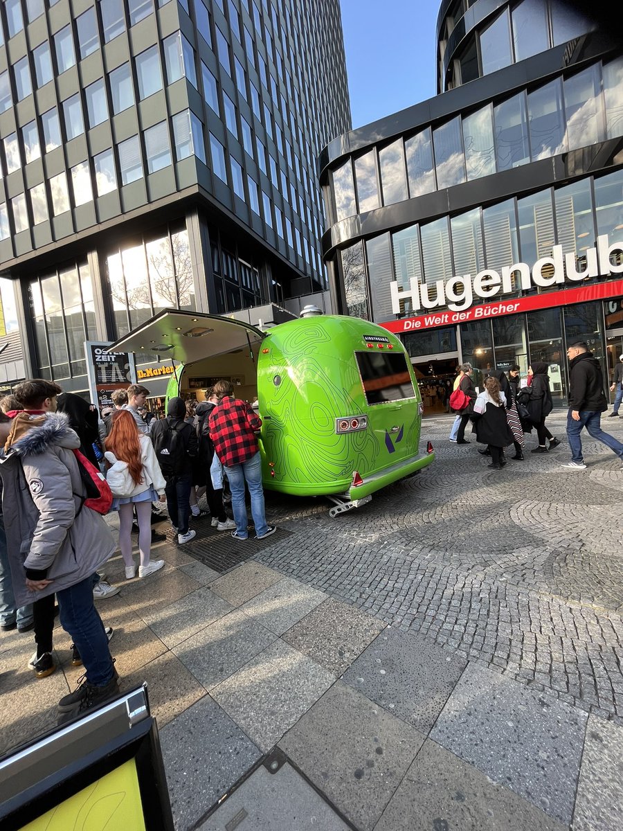JeJeMcRom's tweet photo. Free Bubbletea #Bubbletea #VCTBERLIN https://t.co/fHNjzuxi9O