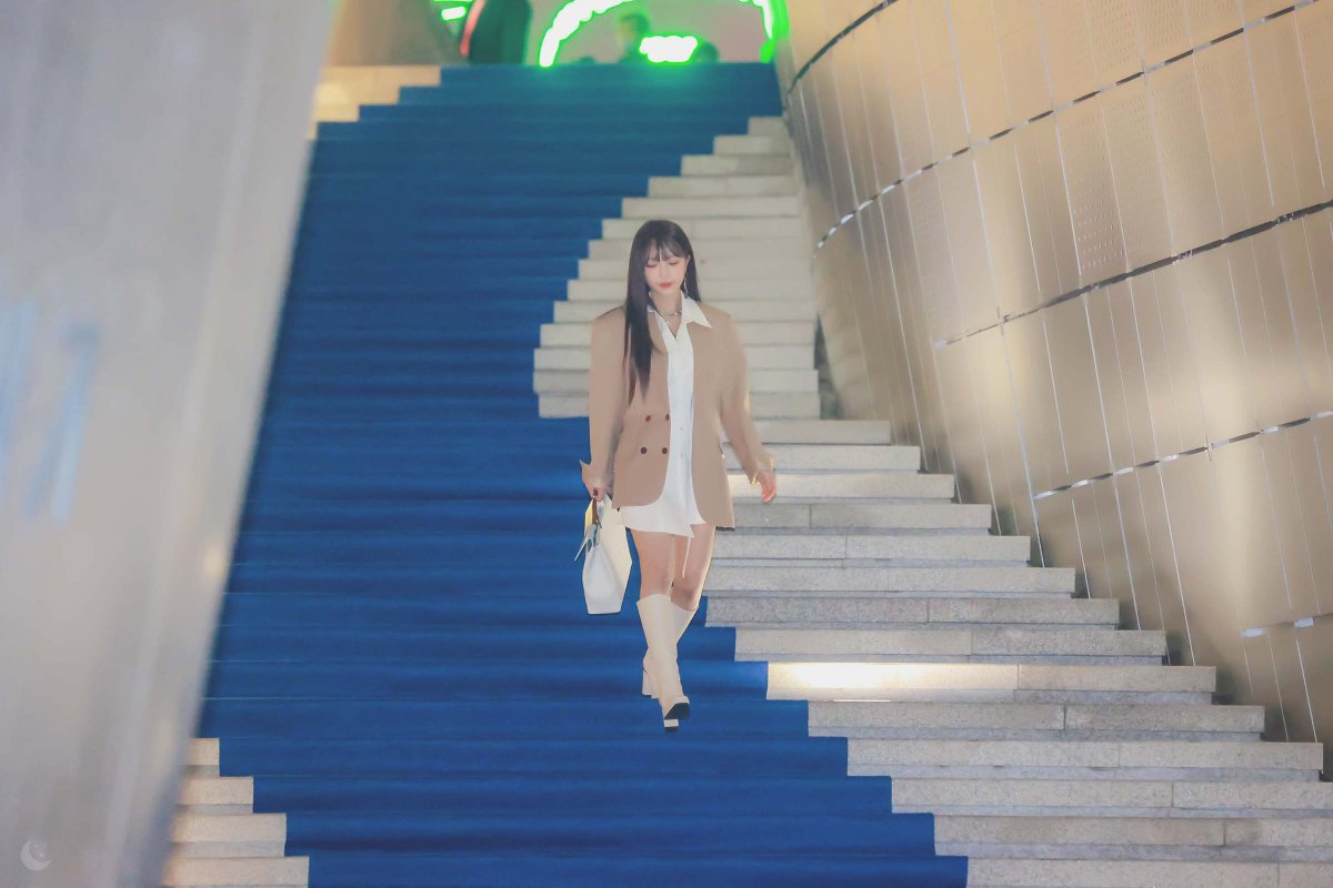 WhiteMoon_0120's tweet photo. 230315 3pics

#네이처 #NATURE #김소희 #소희 #Sohee
@nature_nchworld https://t.co/GPCiMozvPY