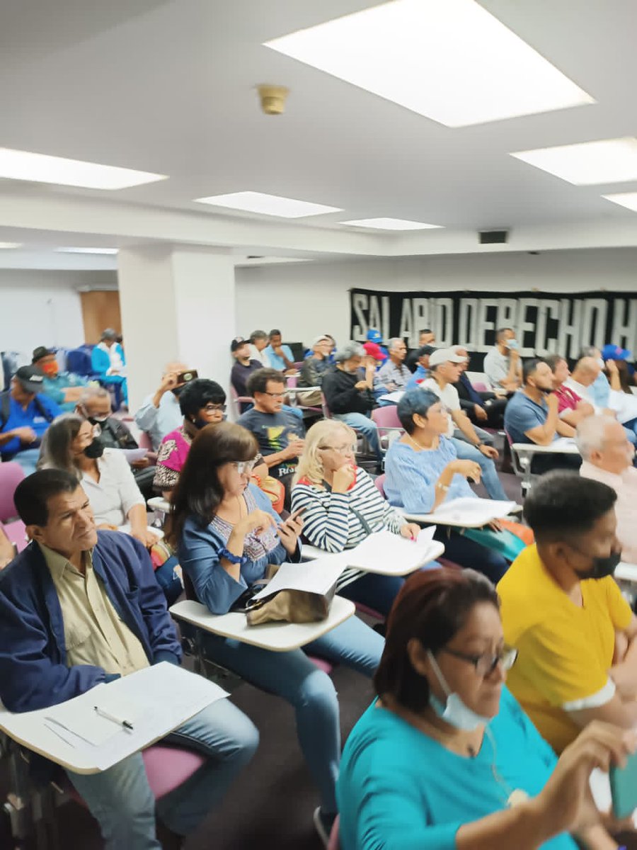 APUCV's tweet photo. Inicia en nuestro auditorio la Asamblea Nacional de Trabajadores en Lucha.
Un esfuerzo unitario orientado a fortalecer la lucha por #SalariosYPensionesIndexadas , libertad sindical y el derecho a la negociación Colectiva.
#18Mar #ANTL https://t.co/REV9qKlqmD