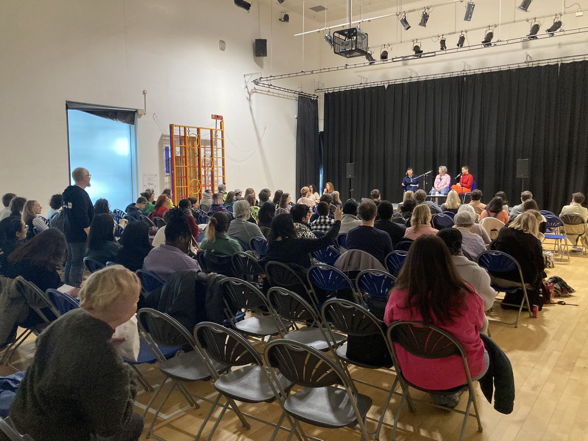 Fantastic turnout for an event all about short stories with Anna Wood and Vanessa Onwuemezi in conversation with Charlene Teo <a href="/FitzcarraldoEds/">Fitzcarraldo Editions</a> <a href="/STWevents/">Spread the Word</a> <a href="/DeptfordLounge/">Deptford Lounge</a> #DeptfordLitFest