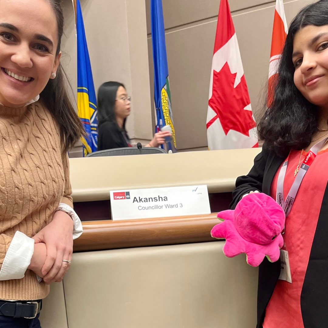 What a fun morning in Council Chamber yesterday! We got to watch students from Grade 9-12 debate & vote as part of a mock council and then answer their great questions! Thanks to @EqualVoiceYYC and our city clerks team for making this great event happen every year! #SheGoverns