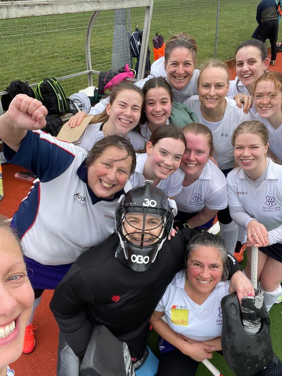 Magdale05794811's tweet image. Amazing team! 3-0 victory! We are getting stronger and all bonding 😍💜💜💜 Good team work!