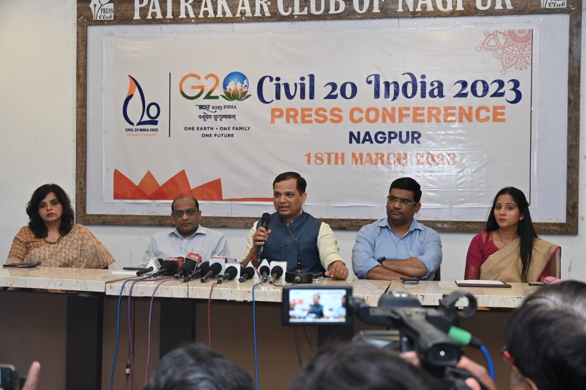 PIBMumbai's tweet photo. The deliberations of Civil Society Organisations on various issues will be put in the Inception Meeting of the #C20 Summit in Nagpur on March 20-21, 2023

: Dr. Swadesh Singh, Sous-Sherpa, @C20EG in Nagpur today

#Civil20India2023 #YouAreTheLight

@g20org 

🧵 https://t.co/sOwRvnmkgJ