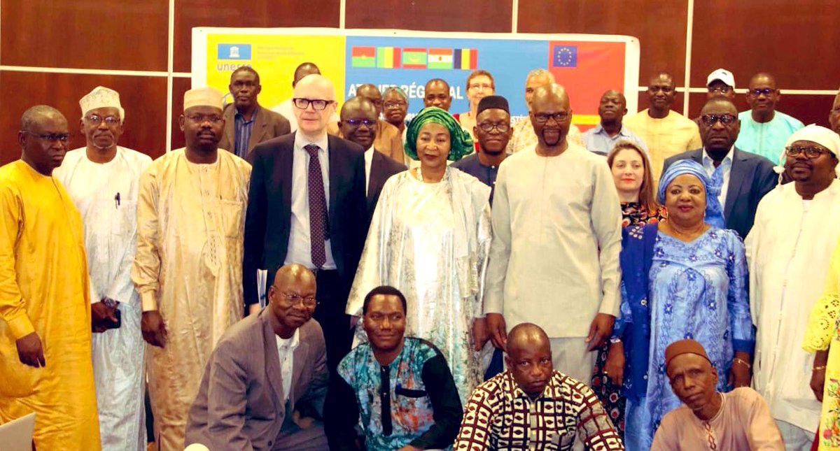 Clôture de l’atelier relatif à la mise en place d’un pack de ressources de curriculum condensé dédié aux pays du #Sahel.
Ce fut une opportunité de faire un état des lieux pour définir une méthodologie de condensation curriculaire et renforcer les capacités des différents acteurs.