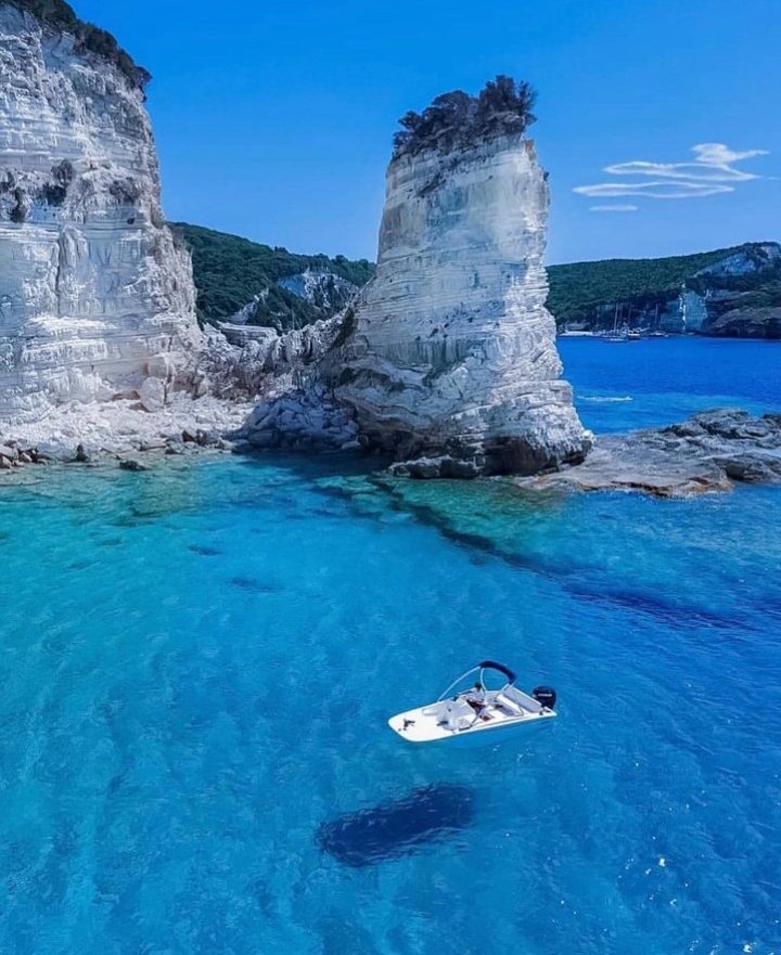 enzasv's tweet photo. Greece 🇬🇷 https://t.co/mcLwIgo8Ep