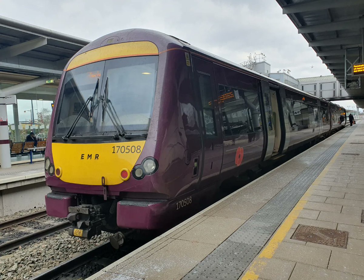 JamesTGlossop's tweet image. East Midlands Railway Turbostar 170508 seen at Derby on the 3rd March after bringing me back from Matlock on the 14:15 service. (03/03/2023) #Derby #Class170 #Turbostar #EMR #LondonMidland #Trains #Railway #Derbyshire