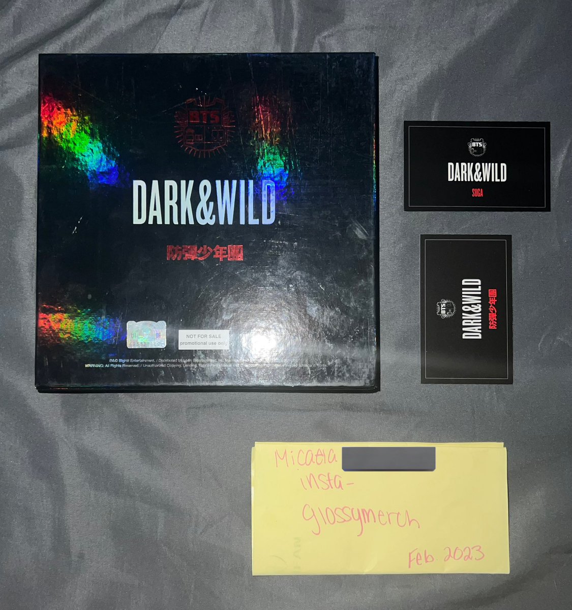 agustdsjiminie's tweet photo. $410
wts d&w signed album - yoongi and group pc included
- good condition
- bimae sticker on back
- us only / tracked shipping included
- paypal f&f only
- can do 2 week payment plan
message me if interested ๐
#wtsbts #btsselling #btswts #sellingbts #btssigned #signedbts https://t.co/FEot0hxOF3