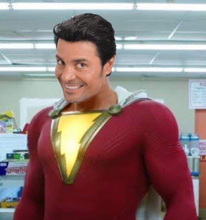 Goth_Lua's tweet photo. Cc vas a #cinepolis y gritas #Chayan en lugar de #Shazam 🤣🤣🤣 https://t.co/9lR88Jl5mg