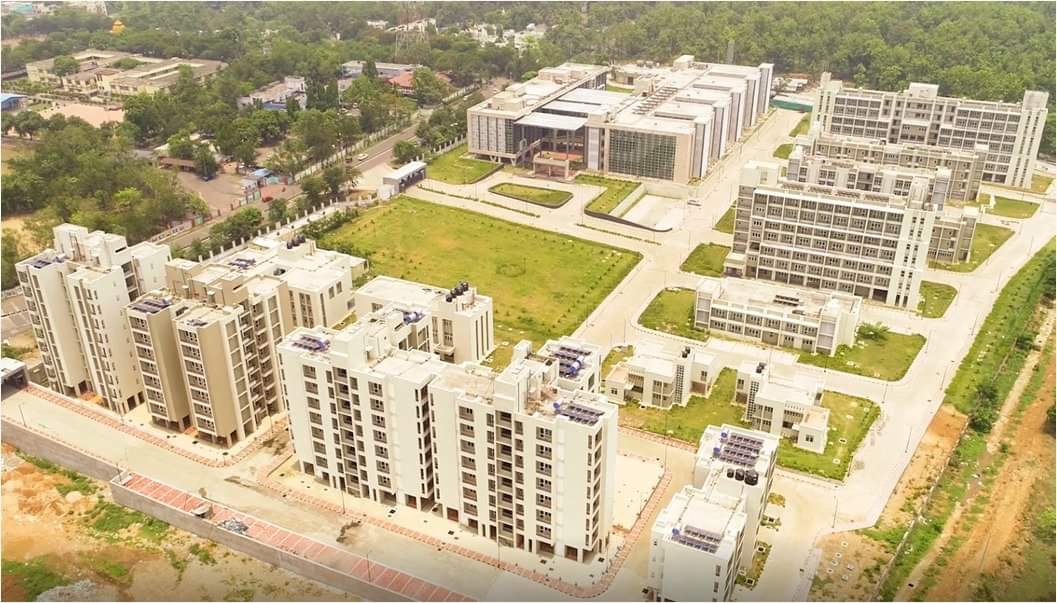 NoNeed2002's tweet photo. Just a thought, when Talcher is on the banks of river Brahmani, the Medical college coming up in Talcher should be named after Brahmani or Maa Hingula or freedom fighter Pabitra Pradhan instead of Mahanadi.
@Bapu4Talcher @dpradhanbjp @MoHFW_INDIA @EduMinOfIndia @MIB_India https://t.co/tcDRiH8sz7