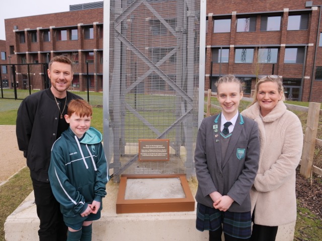 Radio presenters @jdfreeradio unveiled their Hollywood-style handprints @HoultonSchool to celebrate the broadcasting heritage of a new @WilliamDavisNH development @Houlton. They were joined by Jacob & Maizie - student broadcasters at the school.