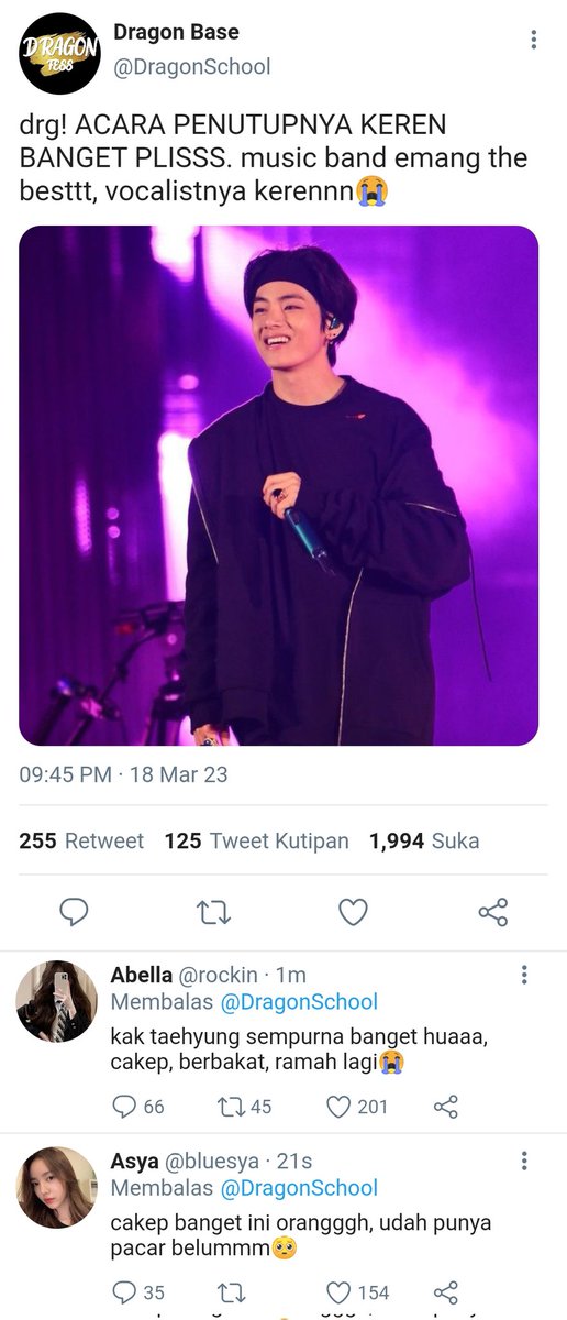 luvinizer's tweet photo. #taekook twotweet au

Kim Ta3hyung, pemuda Dragon school yang nyaris sempurna https://t.co/4Dizz5bNgt