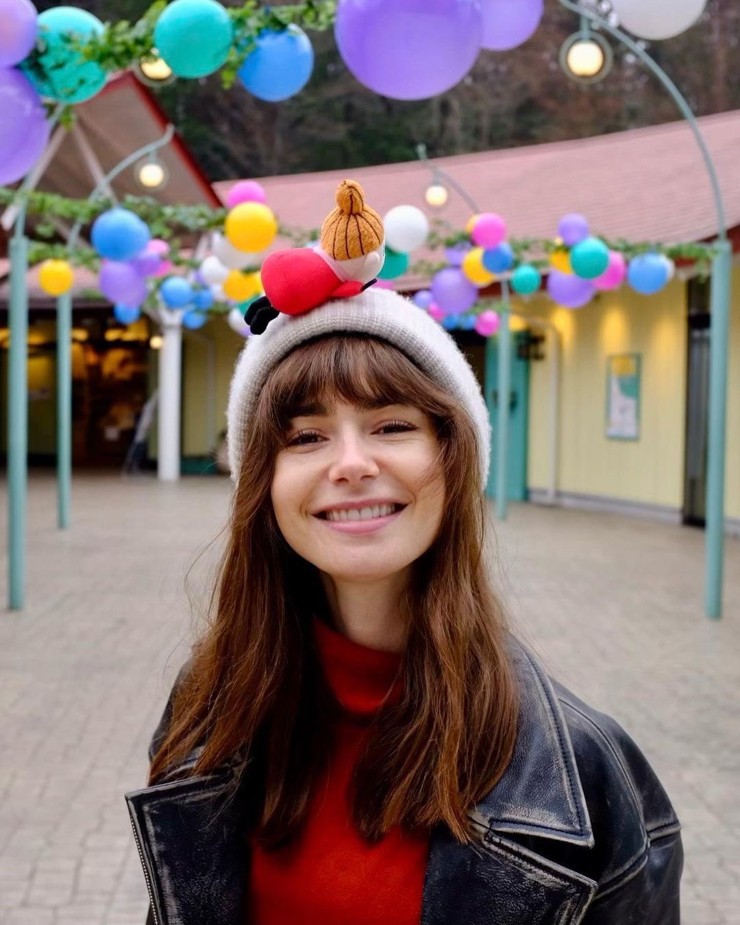 Happy birthday to this sweet, adorable woman lily Collins   