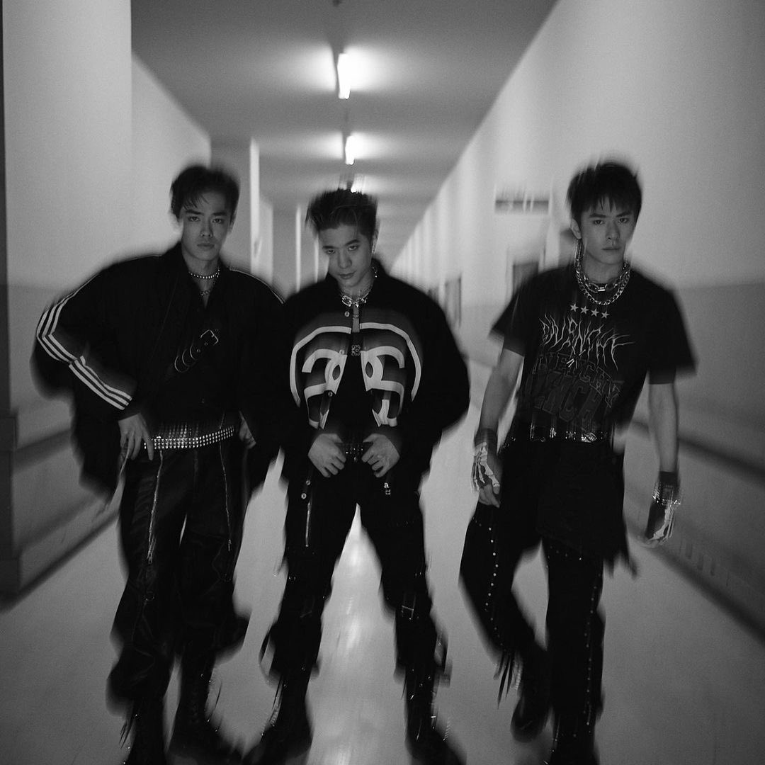 onjongilll's tweet photo. #짱리니티 👨‍👨‍👦❤️‍🔥 https://t.co/0jOnz9zQro