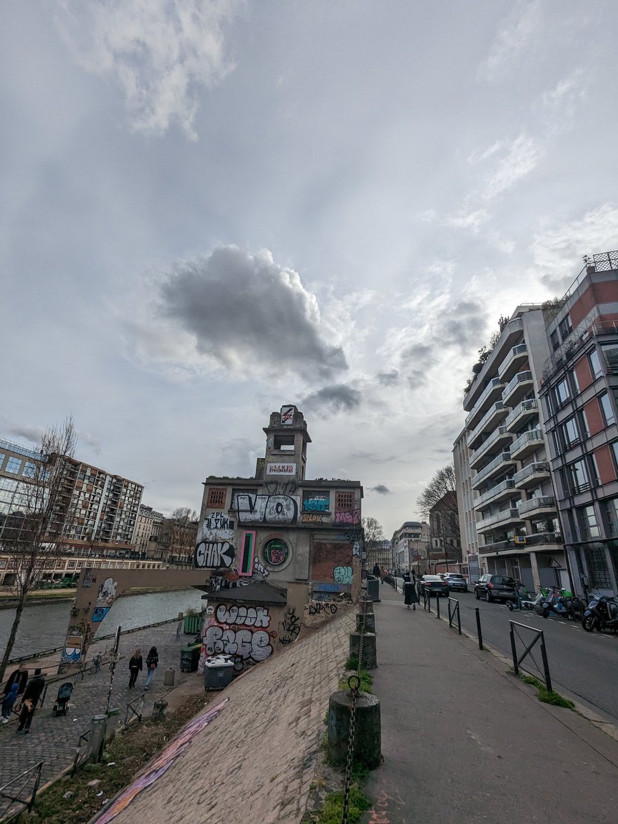 AdrienBecchis's tweet photo. Ah oui @Mairie10Paris , Quai de Valmy c'est bien mieux sans arbres! 🙌

Une (bonne) raison @ACORDEBARD @sylvainraifaud ? 🙂

Cc @eelvParis10 @BucheronsParis https://t.co/ObHACERjP9