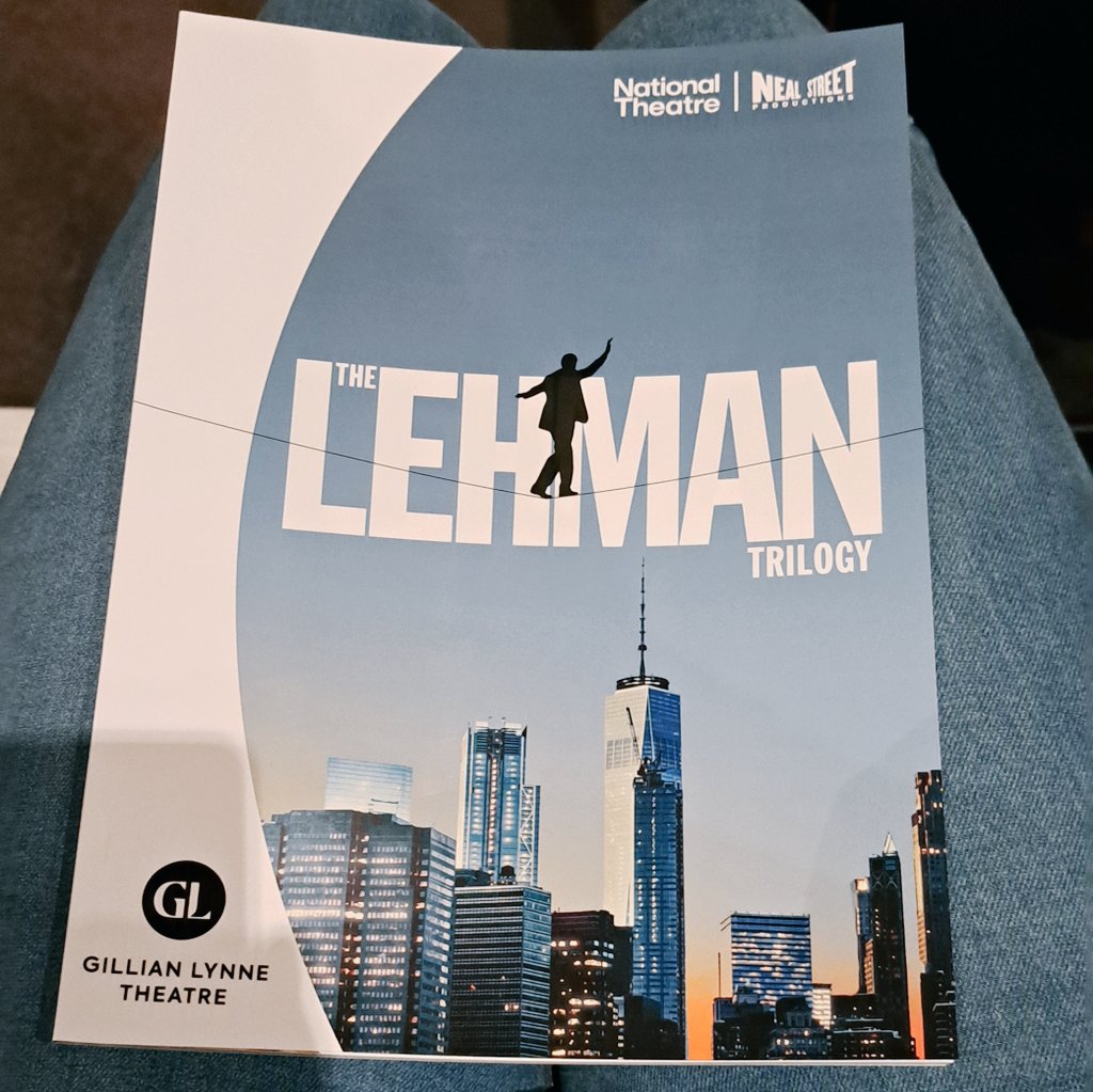 Have wanted to see this play ever since watching it at a NT Live cinema screening. It's incredible. 
#TheLehmanTrilogy
