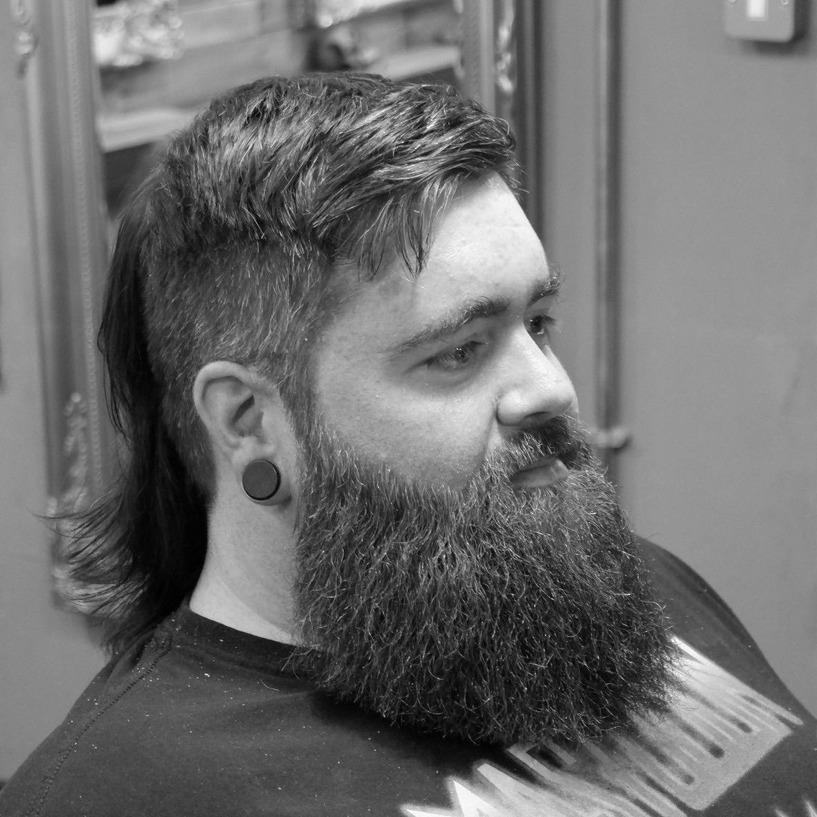 Beards and mullets. Mullets and beards. Whichever way around, it's a classic combo.

#worthing #worthingbarber #worthingbarbershop #worthingbusiness #beards #barber #barberlife #barberconnect #haircuts #barberstyle #hairdresser #barberpost #wahlpro #barbersince #barberhub