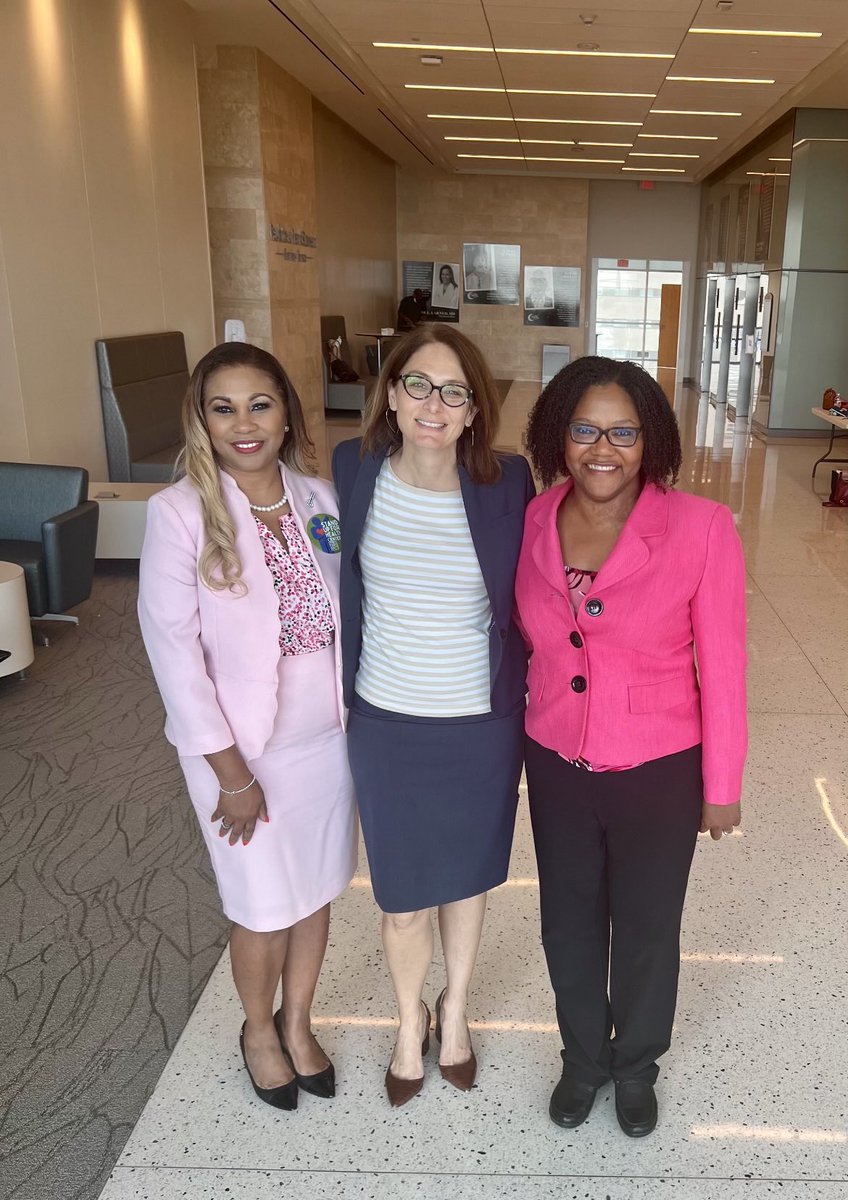 I’m grateful to the New Orleans Regional Leadership Institute (NORLI) for having the opportunity to join a panel of powerful, influential women dedicated to the health of our community Shondra Williams and ⁦<a href="/AvegnoJennifer/">Jennifer Avegno</a>⁩