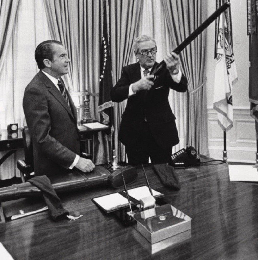 @peterbakernyt Look what kind of soulless pirate John Connally was. In Dallas car in 1963, he was shot and JFK was killed. Here, in JFK's old Oval Office, he poses for 1971 photo with shotgun next to Kennedy's old rival, sucking up to Nixon in effort to become his Presidential successor: