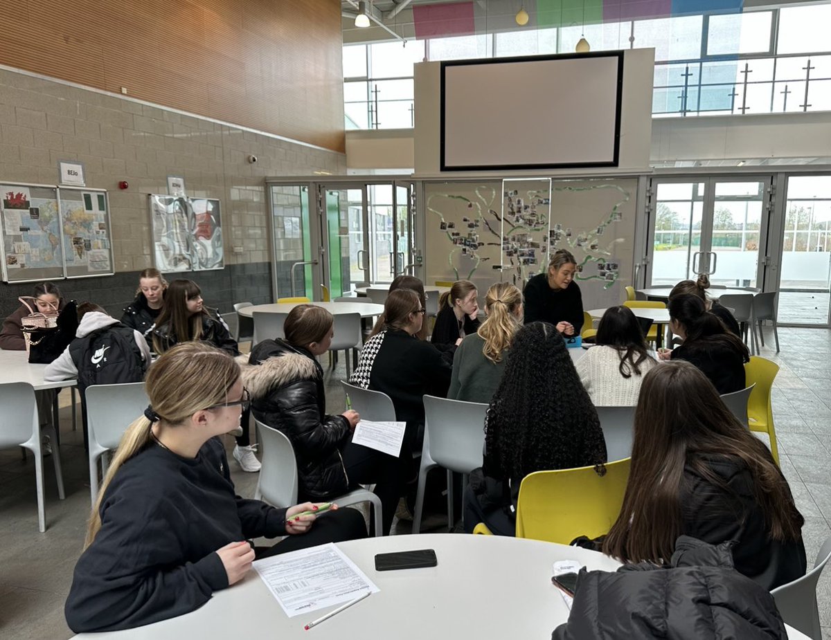 Llanwern High School Sixth Form tweet media