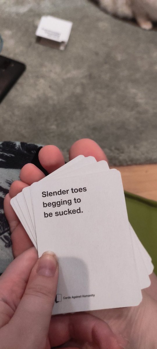 FindommeCalli's tweet photo. Daaamn I get those cards by chance 😂👍 https://t.co/Z67p3CkfNO